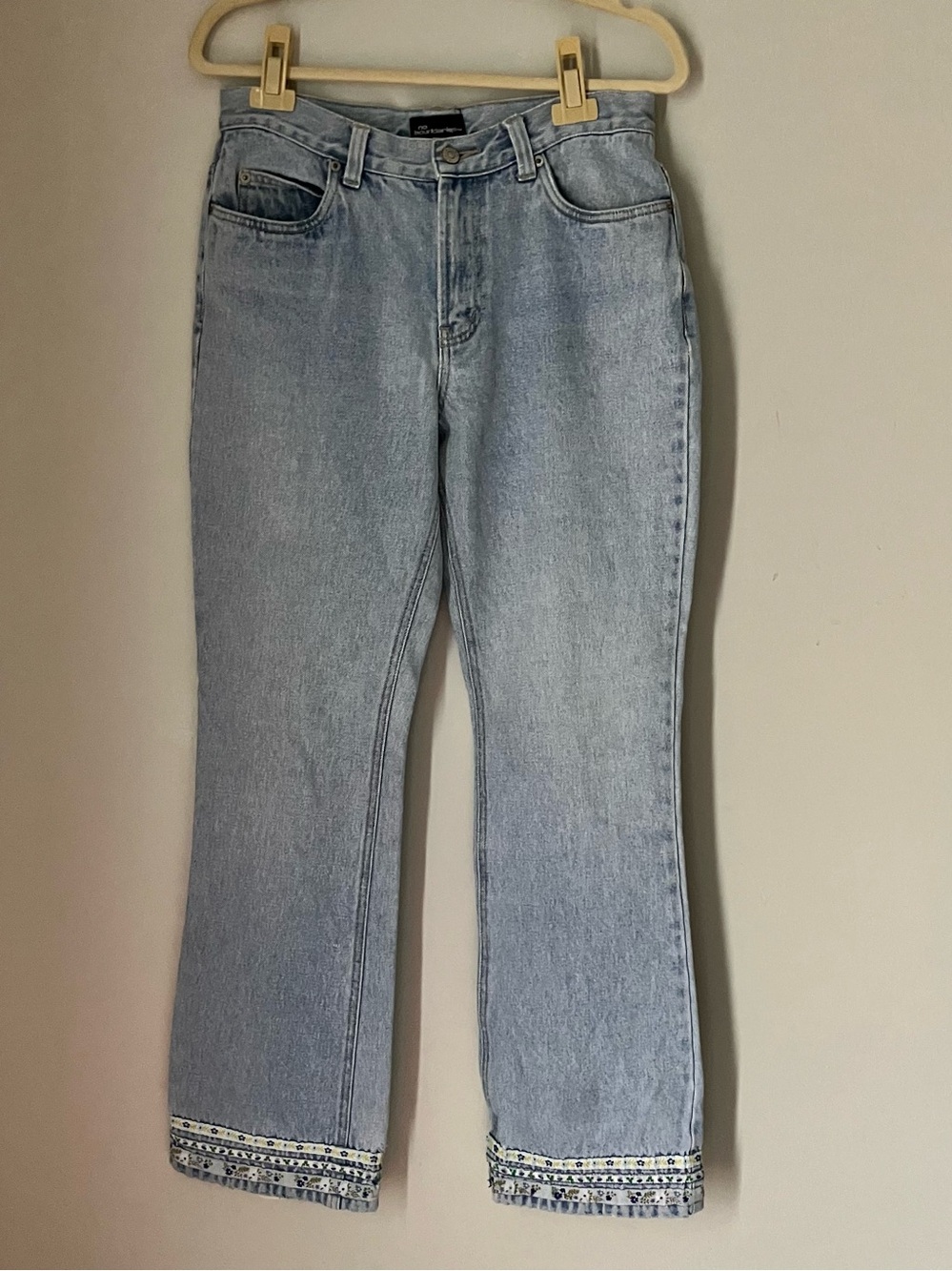 Vintage No Boundaries Jeans Light Wash Embroidered Cuff Front and Back Pocket